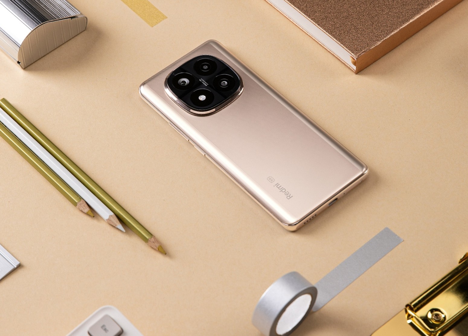 Redmi Note 14 Series chào đón phiên bản màu Vàng Sa Mạc, tiếp tục củng cố vị thế ở phân khúc tầm trung